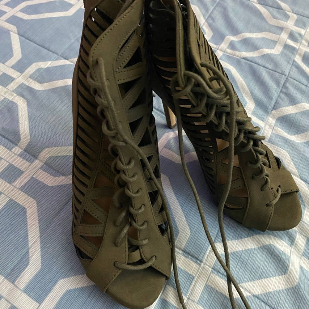 Olive green heals size 7